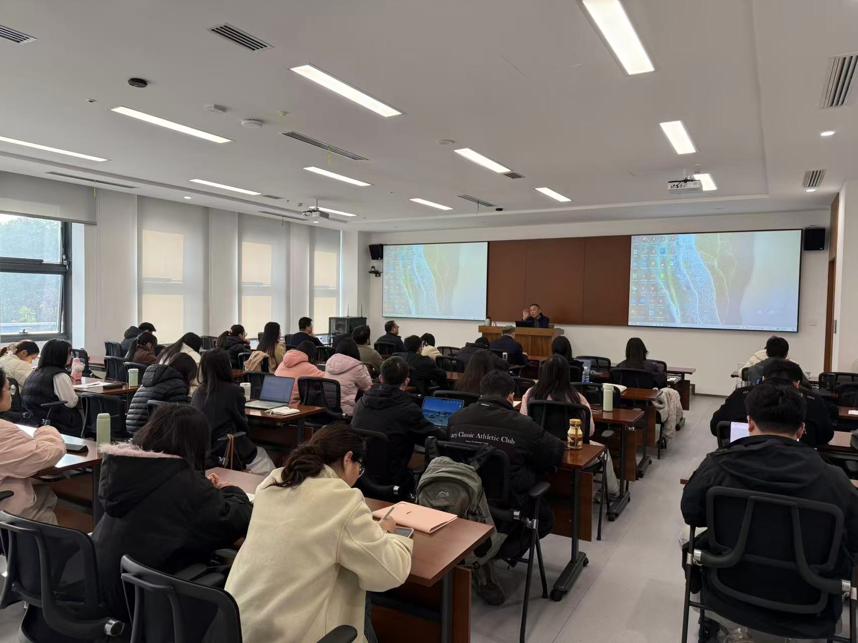 1766369489166.jpeg 1765960352345.jpeg